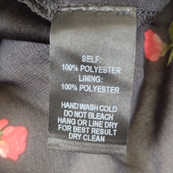 Lulu's black midi pleated floral dress - Picture 8 of 8